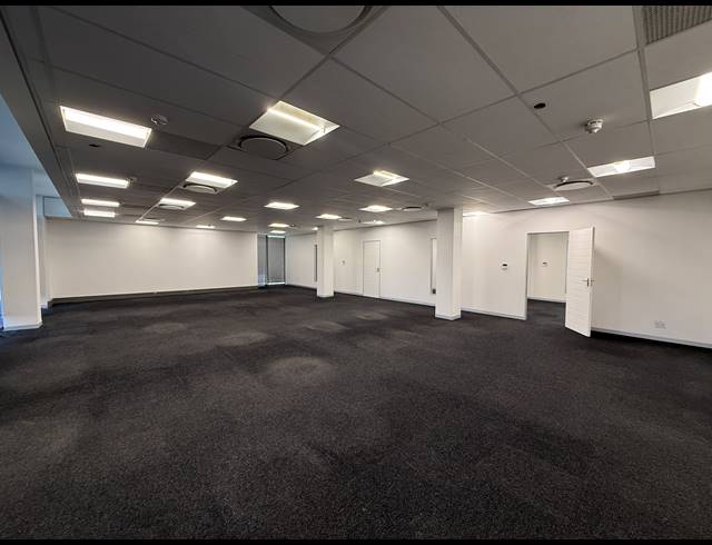 589M² OFFICE TO LET IN PARKTOWN